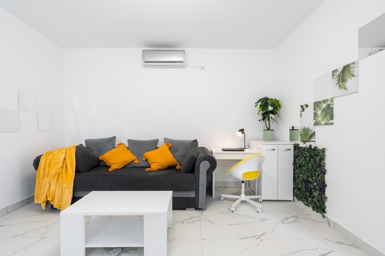 Monza Apartment-Ultracentral Bukarest Exteriör bild