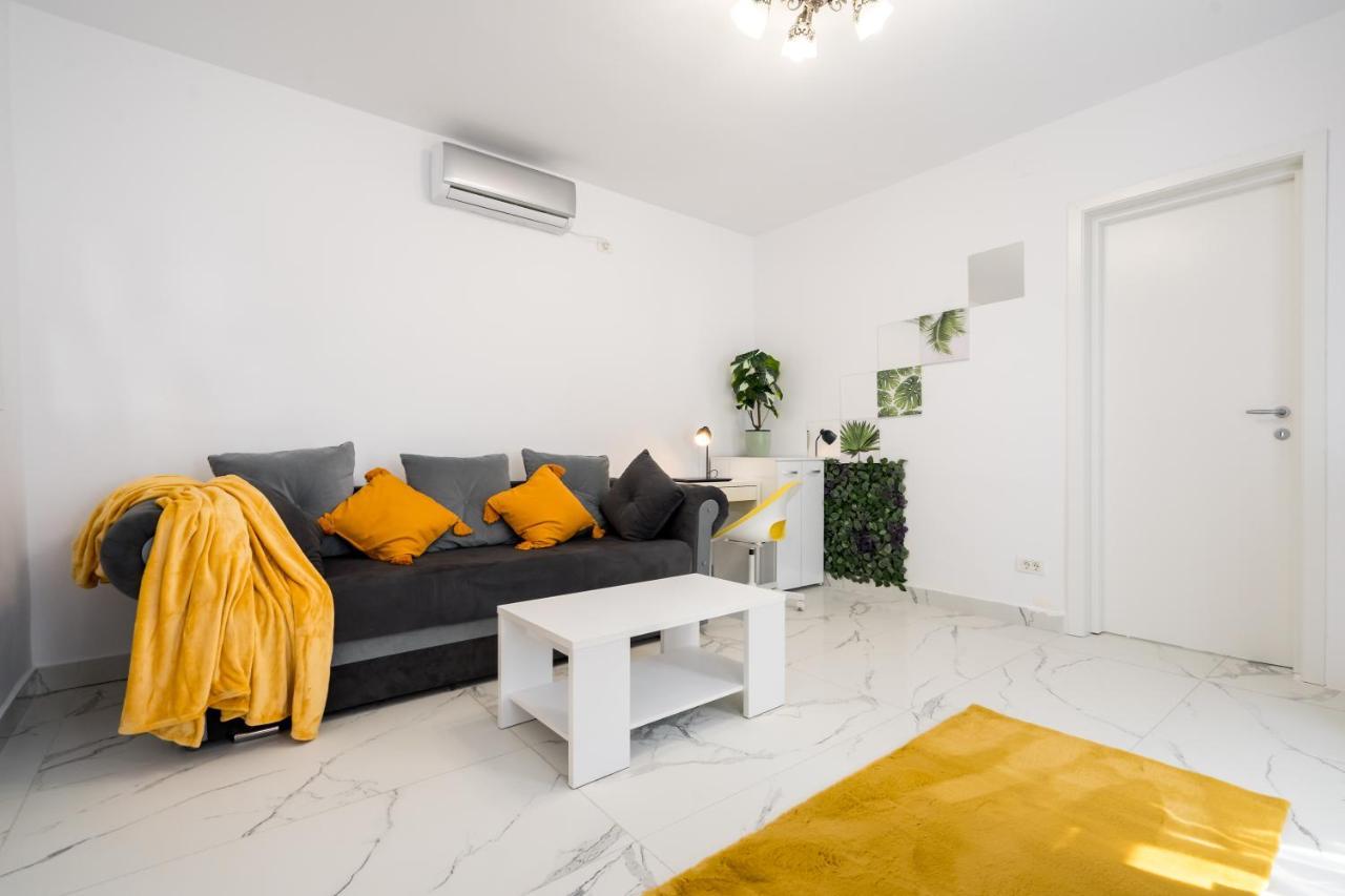 Monza Apartment-Ultracentral Bukarest Exteriör bild